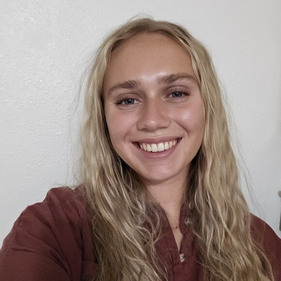 chloecrumpto655